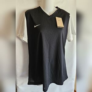 Nike Dri-Fit Black White V-Neck Mesh Athletic Top NWT Size M